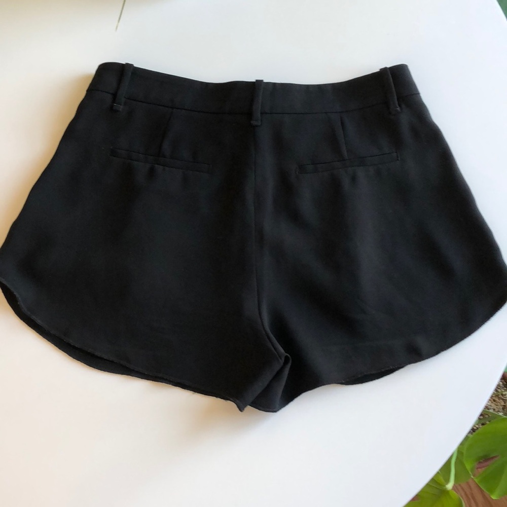Aritzia Babaton Sexy PlayShorts in BLACK (size 4) - Picture 8 of 10